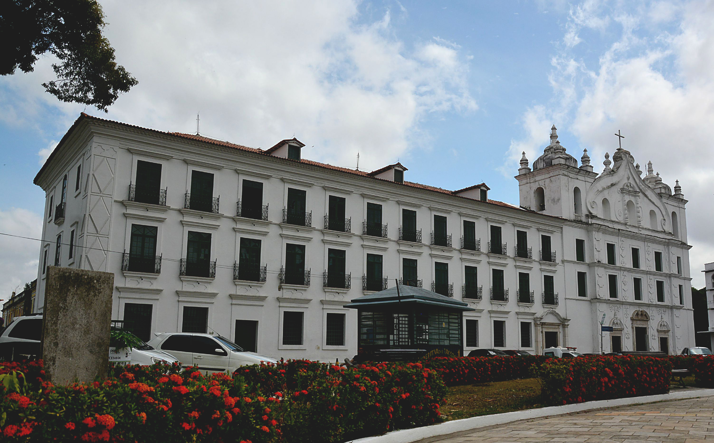 Galeria de Igreja de Santo Alexandre / Museu de Arte Sacra