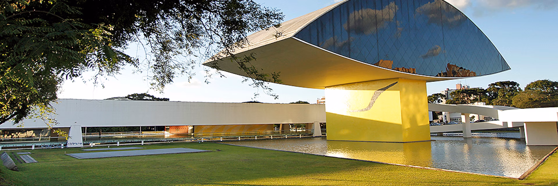 Galeria de Museu Oscar Niemeyer (MON)