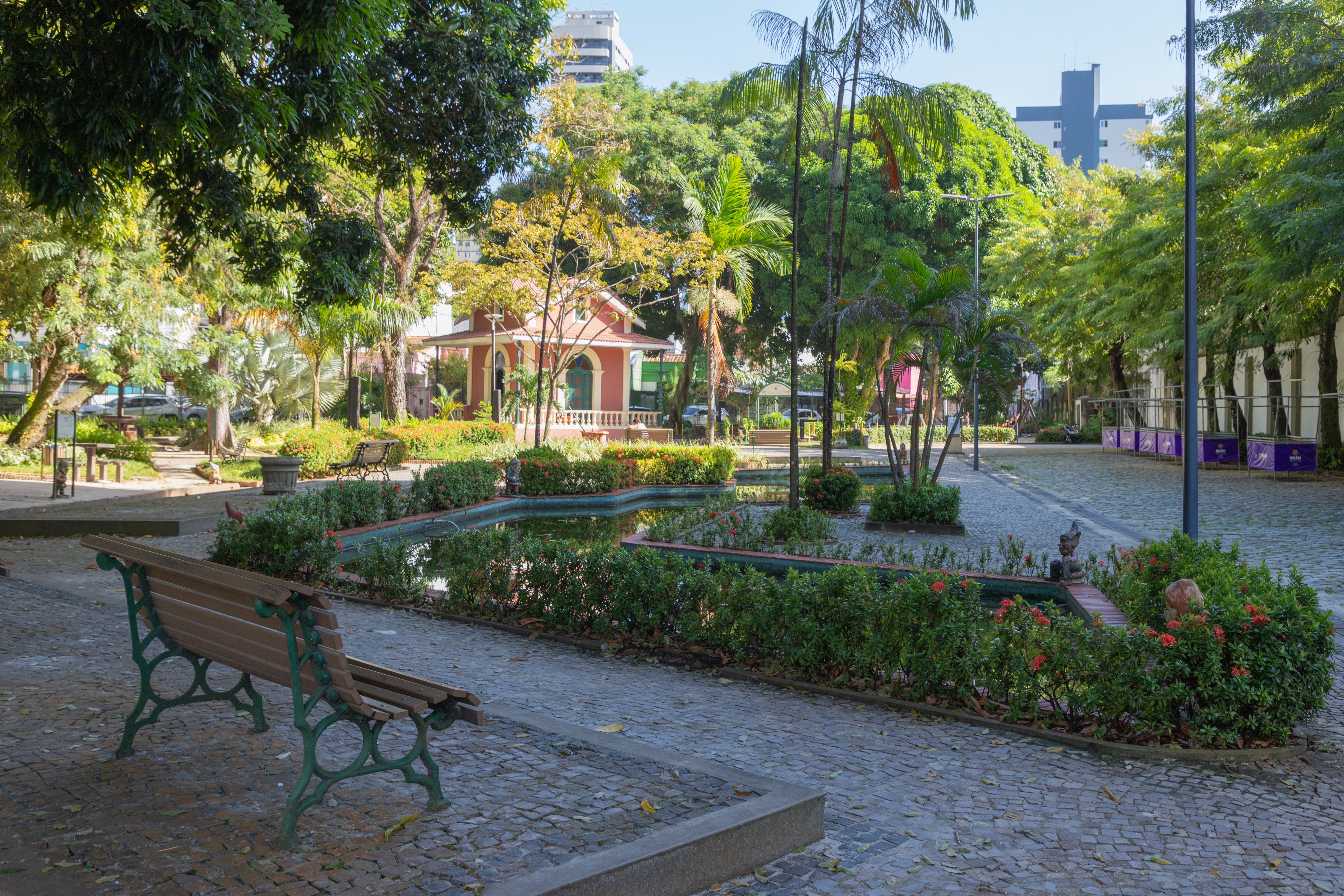 Galeria de Praça Milton Trindade - Horto Municipal